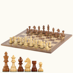 Schackset i trä med valnötsbräde – No. 5 & 6