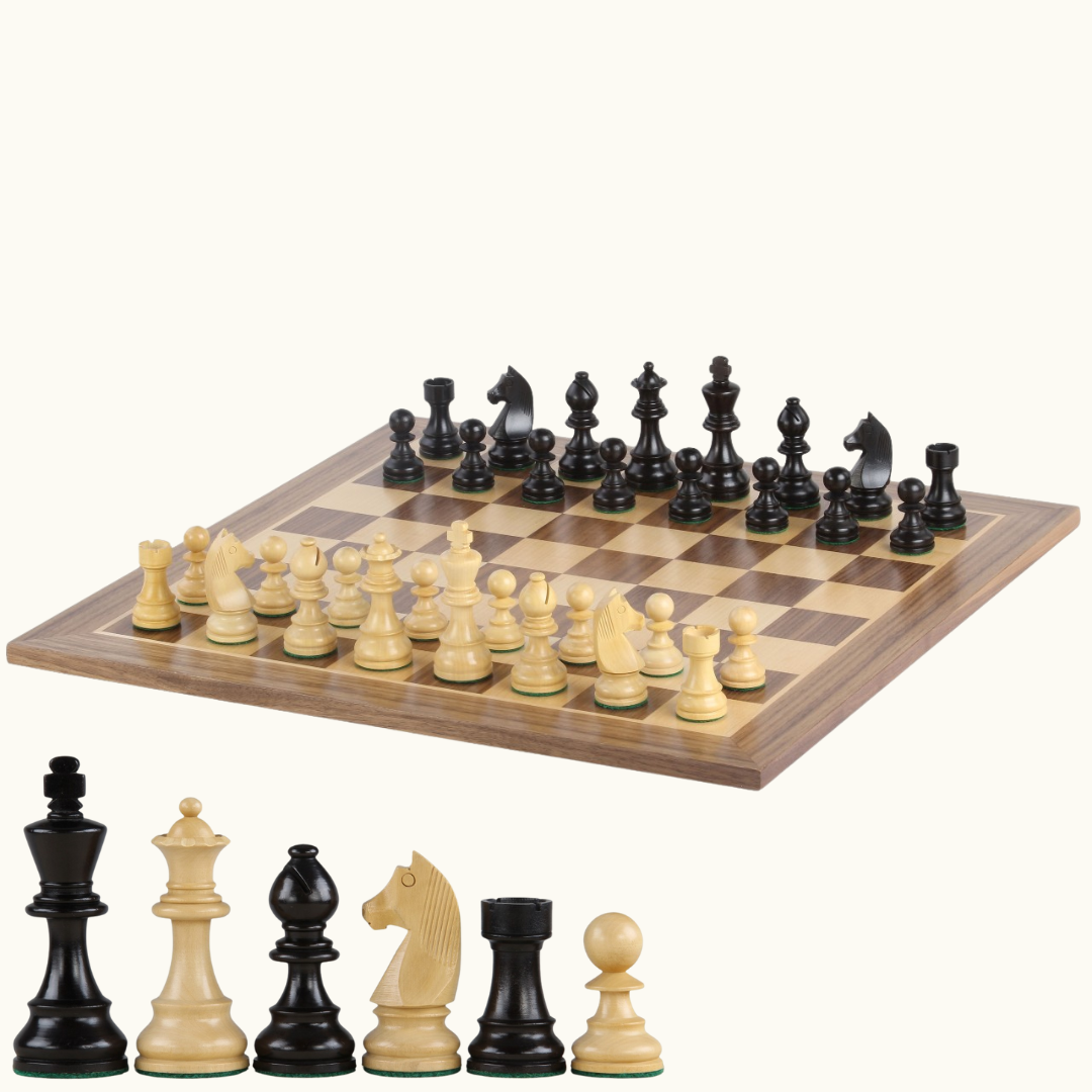 Schackset i trä med valnötsbräde – No. 5 & 6