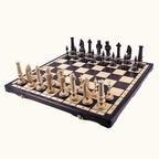 Hopfällbart schackset med handgjorda pjäser i ek och lönn – Royal De Lux – 65 cm